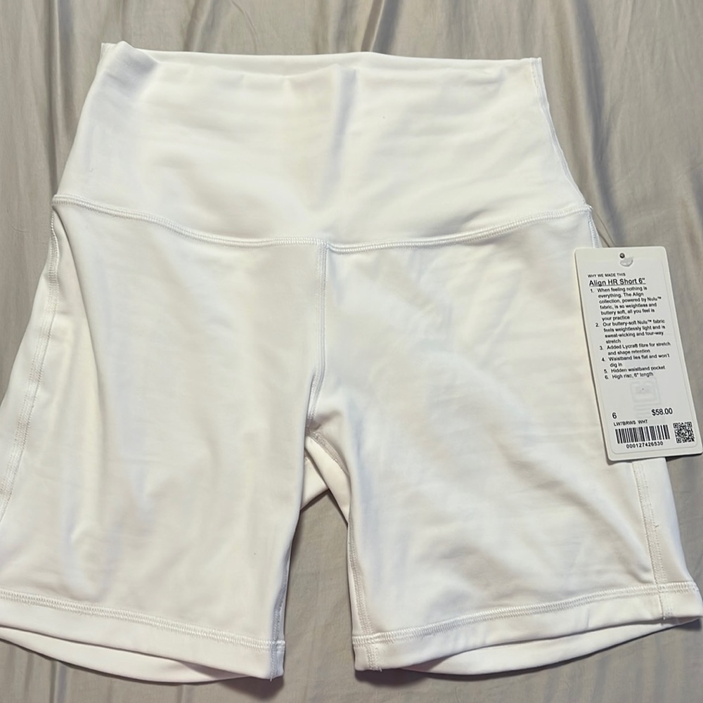 Brand New With Tags - WHITE Align HR Shorts 6”